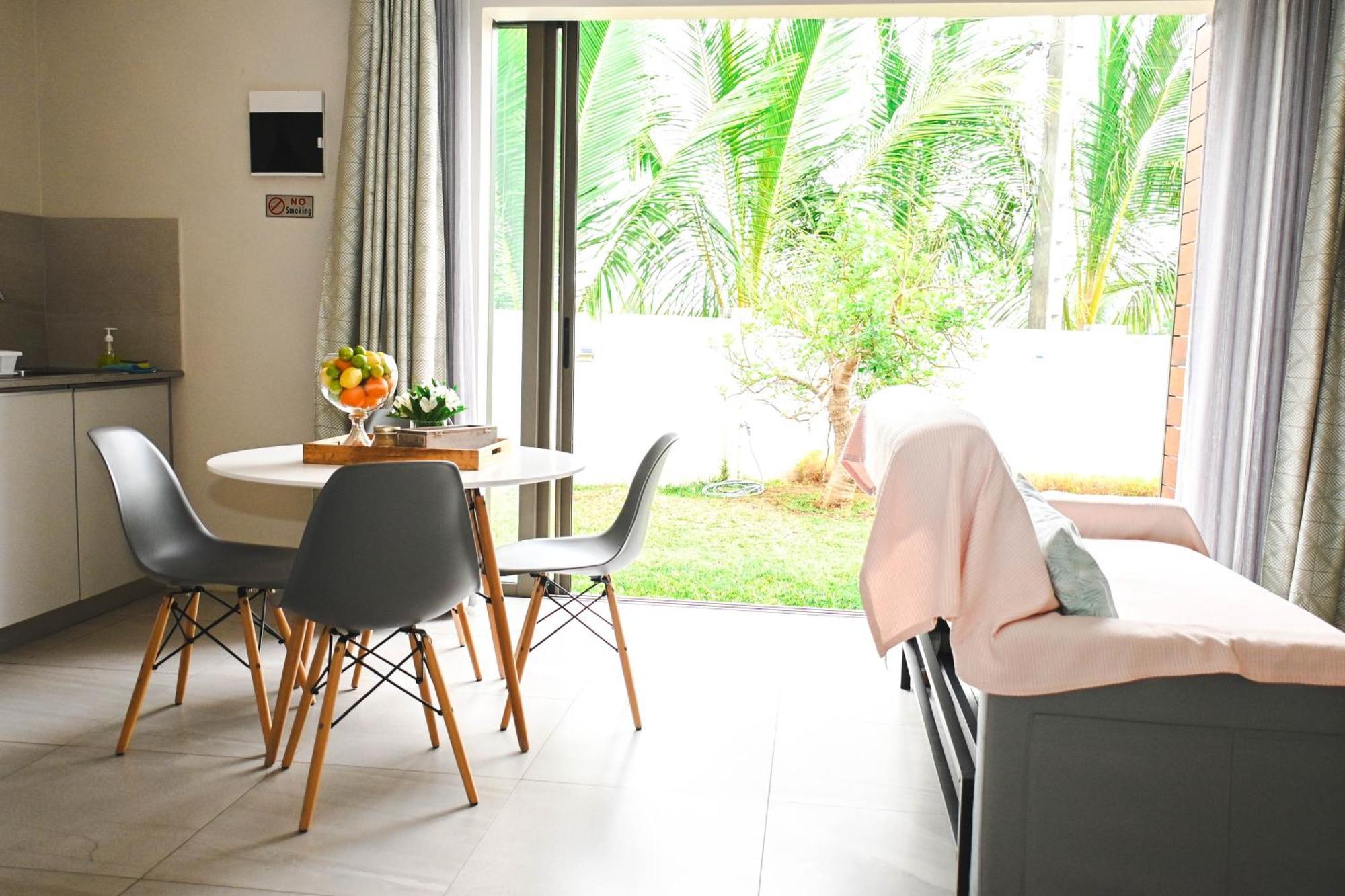 Bois Mapou Self Catering Apartments Unit 101 Rivière Noire Exteriör bild